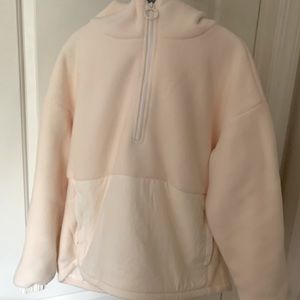 Fabletics - fleece pullover - Medium - never worn